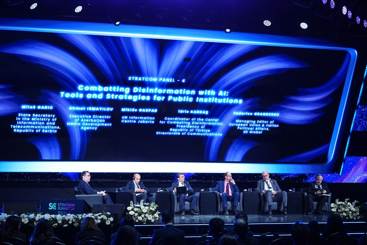 Cumhurbaşkanlığı İletişim Başkanlığınca, "İletişimde Yapay Zeka: Eğilimler, Tuzaklar ve Dönüşüm"...