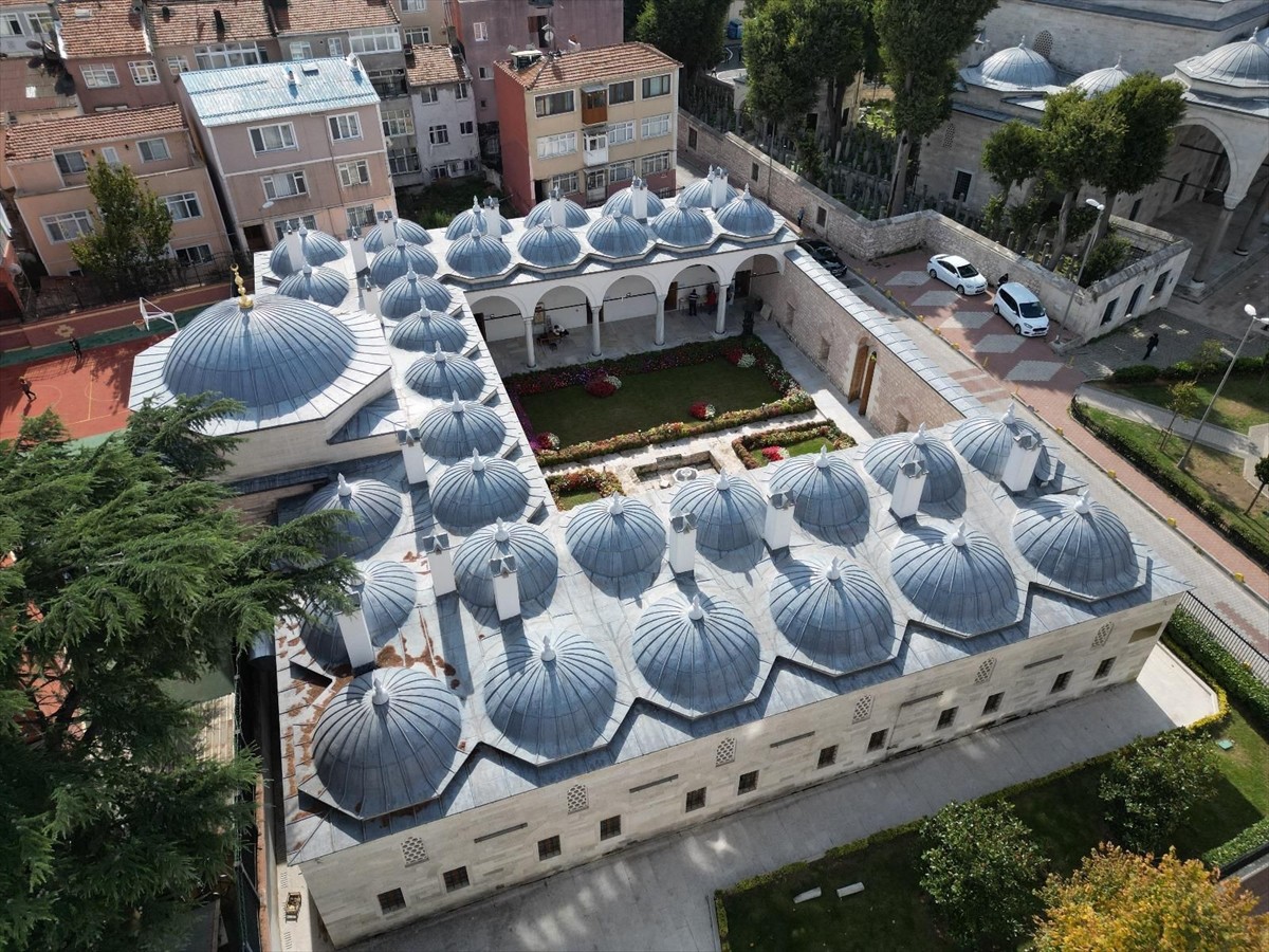 Fatih'te bulunan "Medrese Davutpaşa", Fatih Belediyesi tarafından yapılan restorasyon çalışmasının...