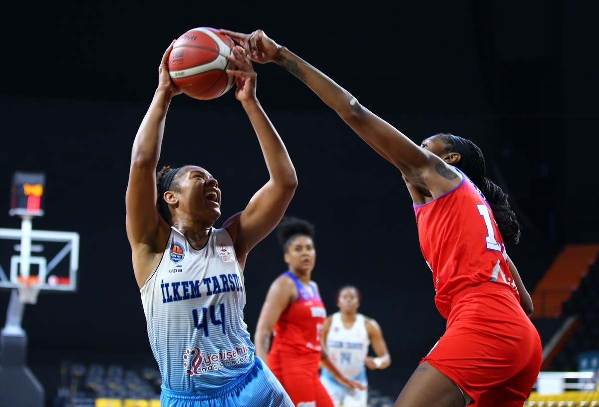 ING Kadınlar Basketbol Süper Ligi'nin 12. haftasında İlkem Yapı Tarsus Spor, Servet Tazegül Spor...