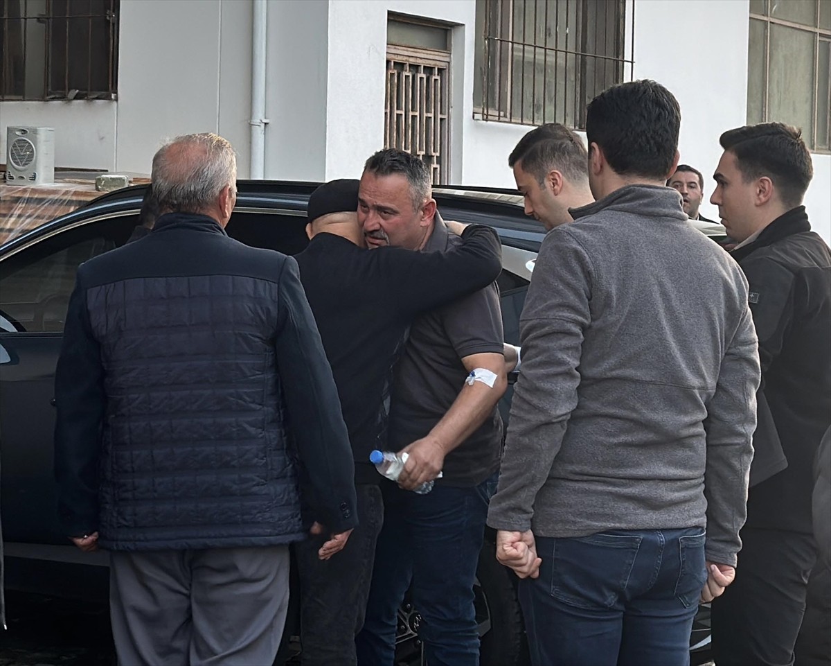 Isparta'nın Keçiborlu ilçesinde bir askeri helikopterin düşmesi sonucu şehit olan Teğmen Ceyhun...