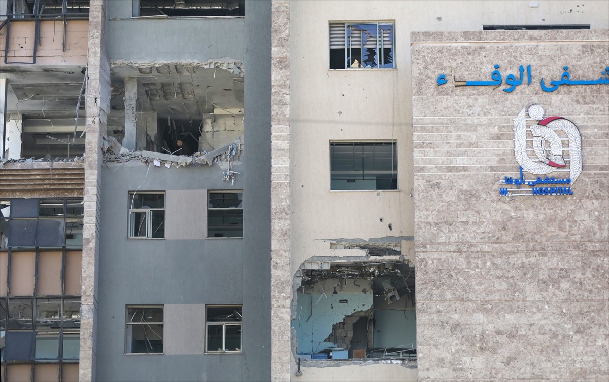 İsrail ordusu, Gazze kenti güneyindeki Zehra bölgesinde bulunan ve yaşlılar için rehabilitasyon...