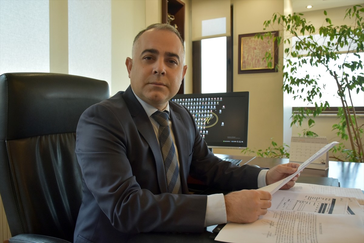 İzmir'in Konak ilçesinde 1 yaşındaki Altay Toprak Kınalı'nın ölmesine, 3 kişinin de zehirlenmesine...