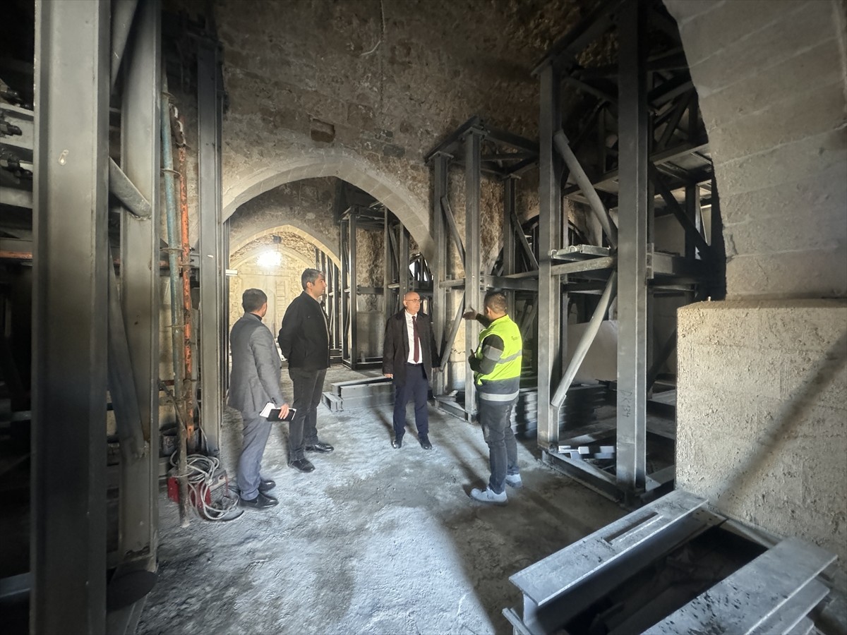 Kahramanmaraş merkezli 6 Şubat 2023'teki depremlerde ağır hasar alan Malatya'nın Yeşilyurt...