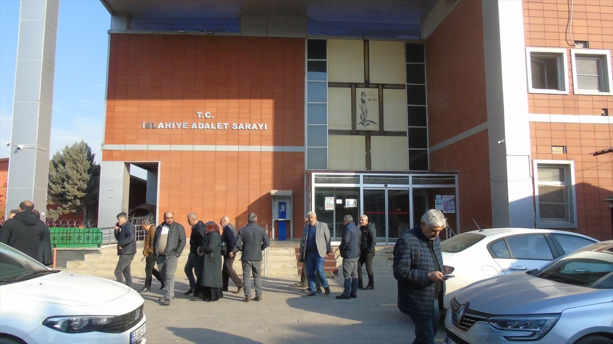 Kahramanmaraş merkezli depremlerde Nurdağı ilçesinde yıkılan, 26 kişinin öldüğü binaya ilişkin...