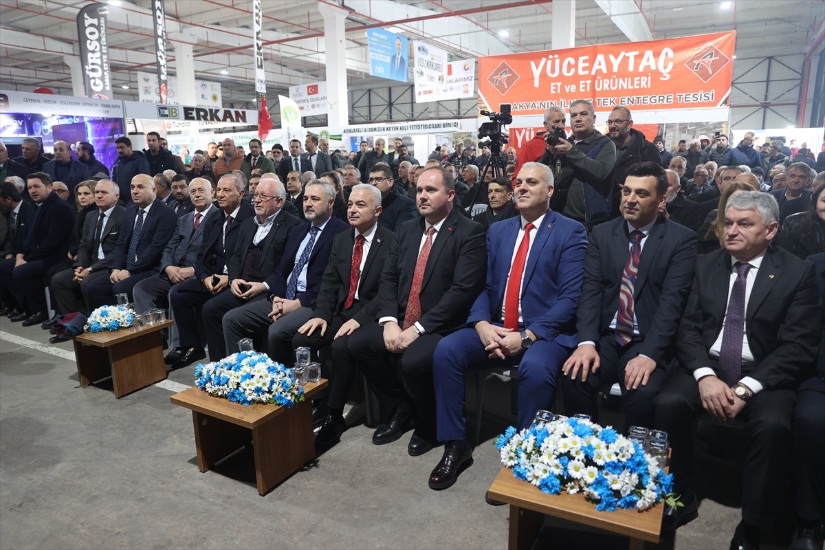 Kırklareli'nde 5 ülkeden 160 firmanın katılımıyla "4. Tarım Hayvancılık Gıda Sanayi ve Otomotiv...