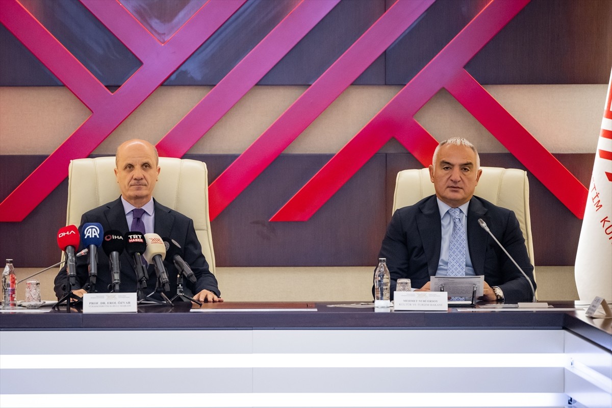 Kültür ve Turizm Bakanlığı ile Yükseköğretim Kurulu (YÖK) arasında, turizm sektöründe nitelikli...