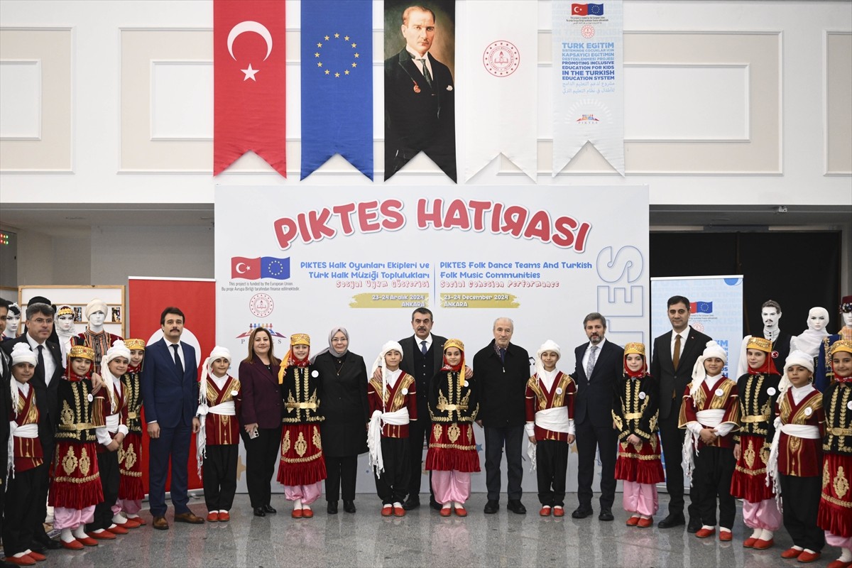 Milli Eğitim Bakanı Yusuf Tekin, Hacı Bayram Veli Üniversitesi Itri Kongre ve Kültür Merkezi'nde...