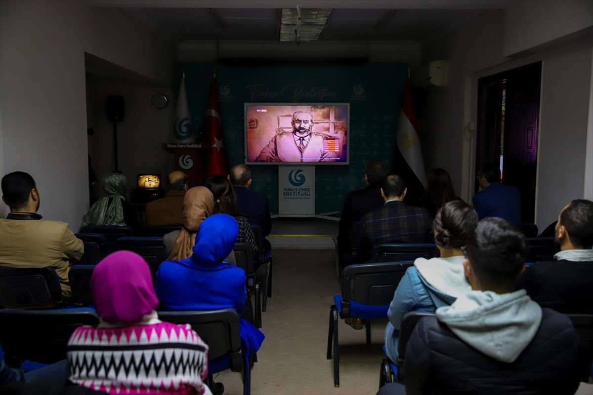 Mısır'da uzun yıllar yaşayan İstiklal Marşı'nın yazarı Mehmet Akif Ersoy, vefatının 88'inci...