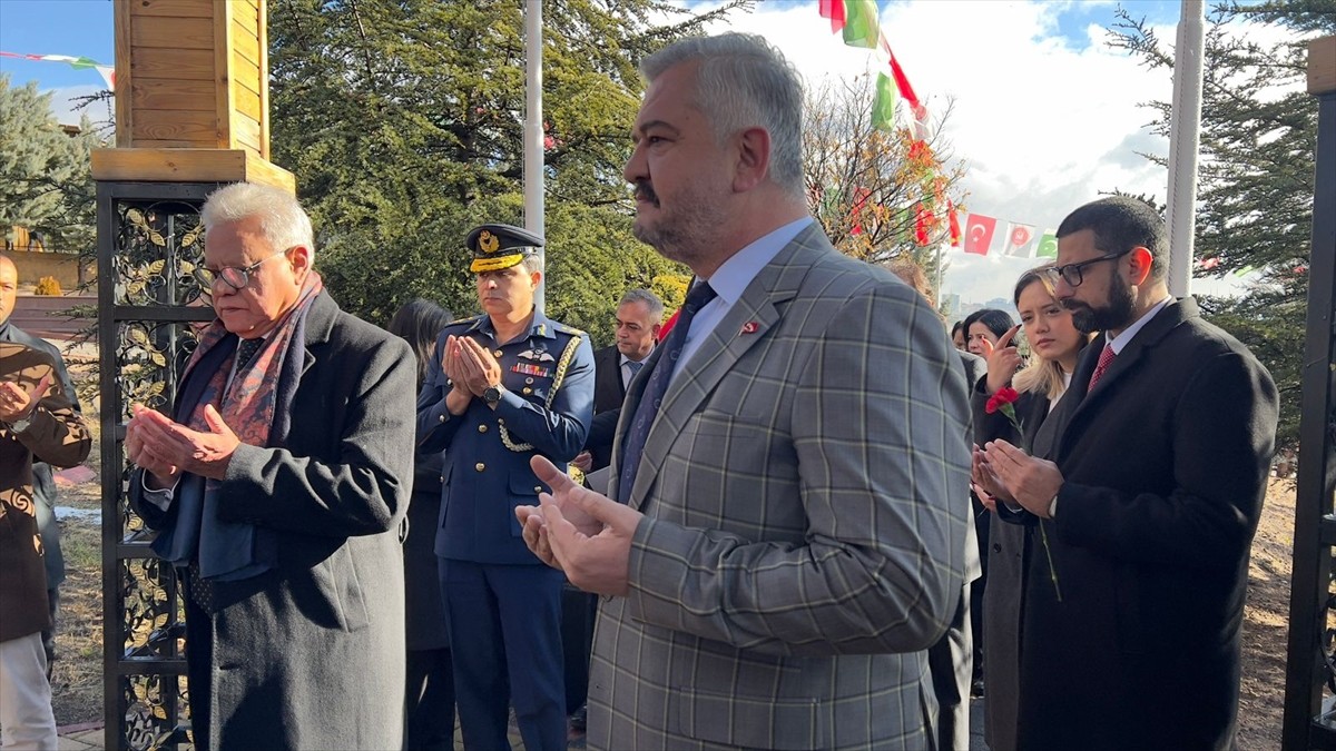 Pakistan'ın Ankara Büyükelçiliği ve Keçiören Belediyesi, 2014'te Peşaver Ordu Devlet Okuluna (APS)...