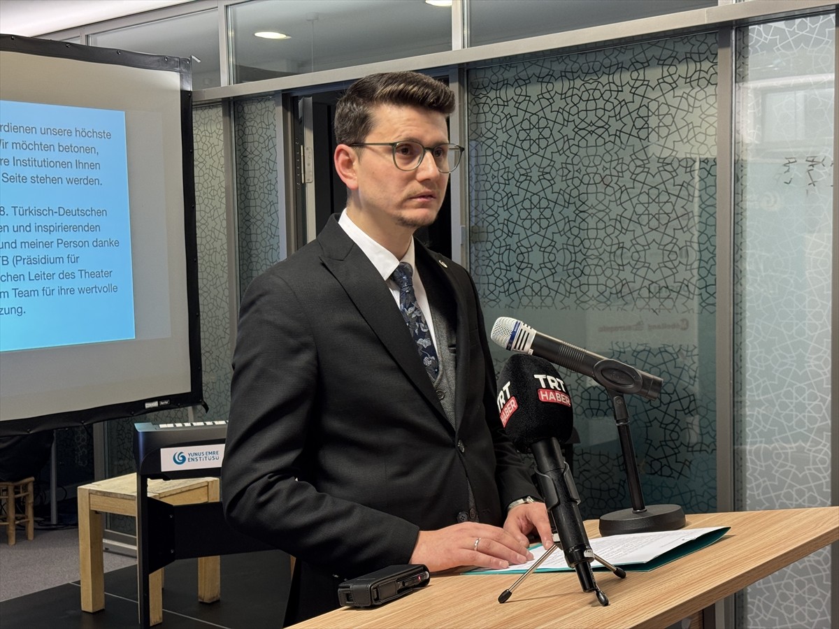 Sekizinci Türk-Alman Tiyatro Festivali'nin açılış resepsiyonu, Berlin Yunus Emre Enstitüsü'nde...