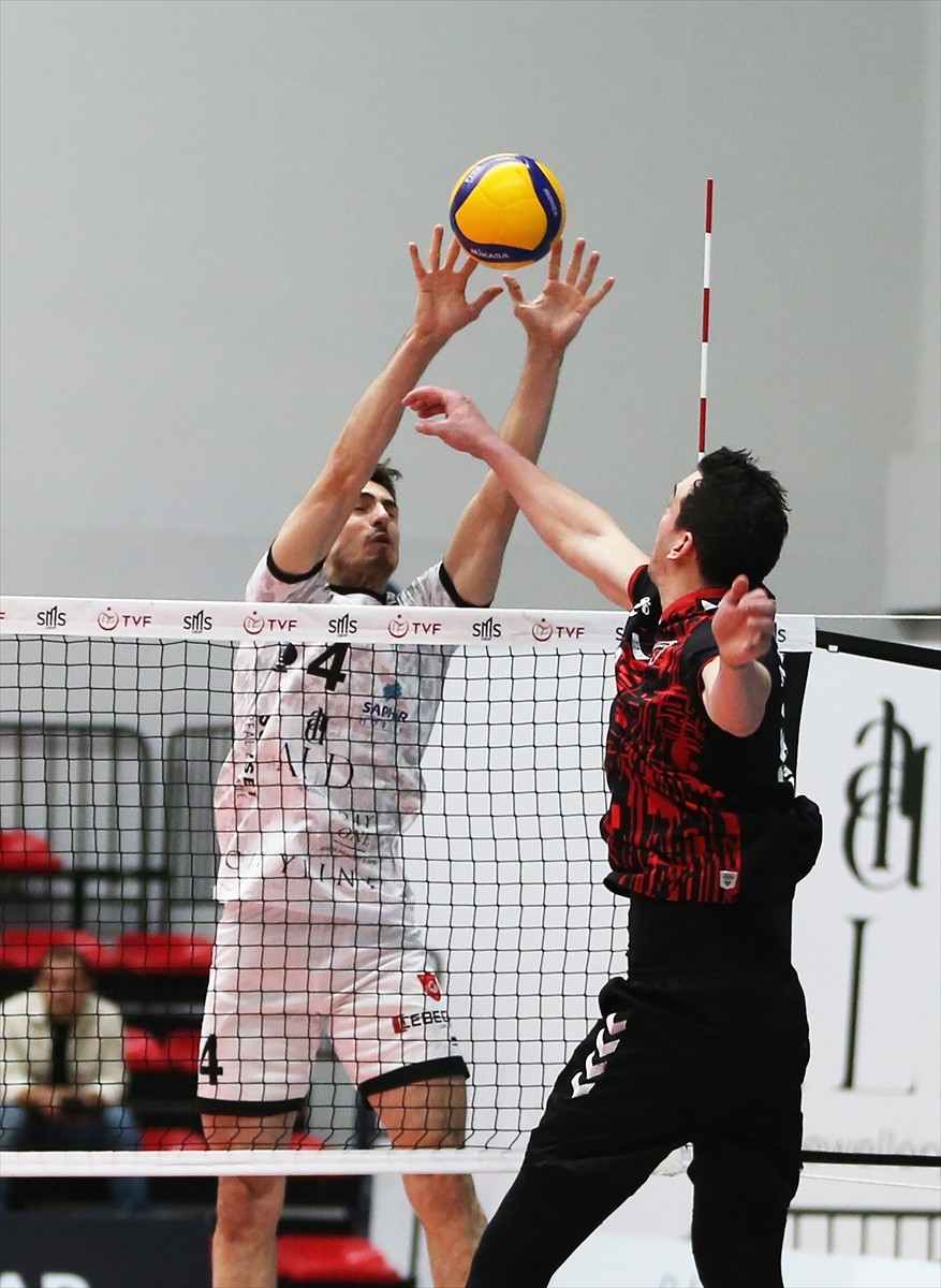 SMS Grup Efeler Ligi'nin 13. haftasında On Hotels Alanya Belediyespor ve Spor Toto takımları...