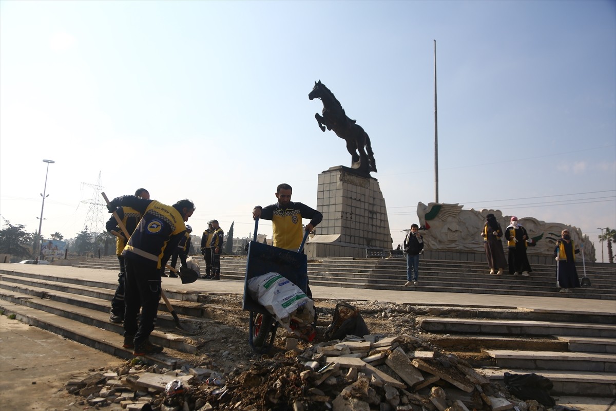 Suriye Sivil Savunması (Beyaz Baretliler) ve yerel sivil toplum kuruluşları (STK), Türk...