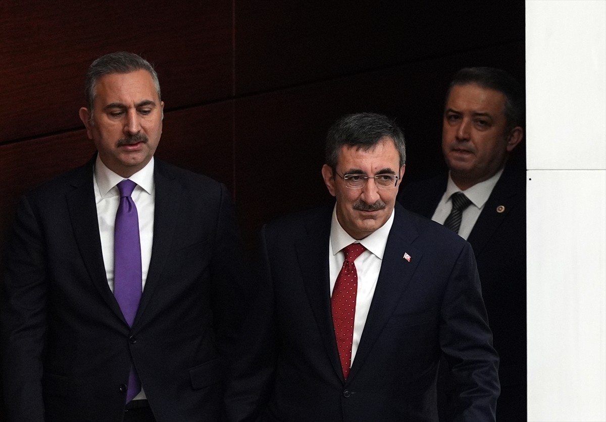 TBMM Genel Kurulu, Meclis Başkanvekili Celal Adan başkanlığında toplandı. Genel kurulda...