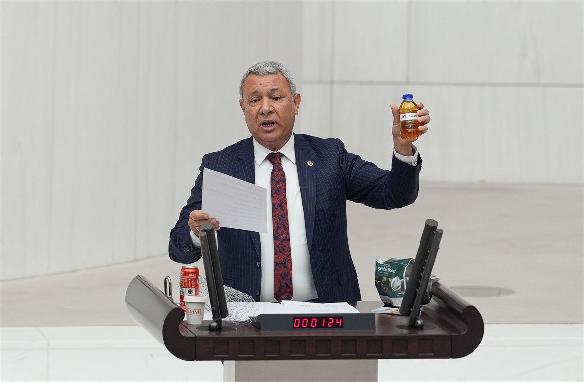 TBMM Genel Kurulunda Ticaret ile Hazine ve Maliye bakanlıklarının 2025 yılı bütçelerinin...