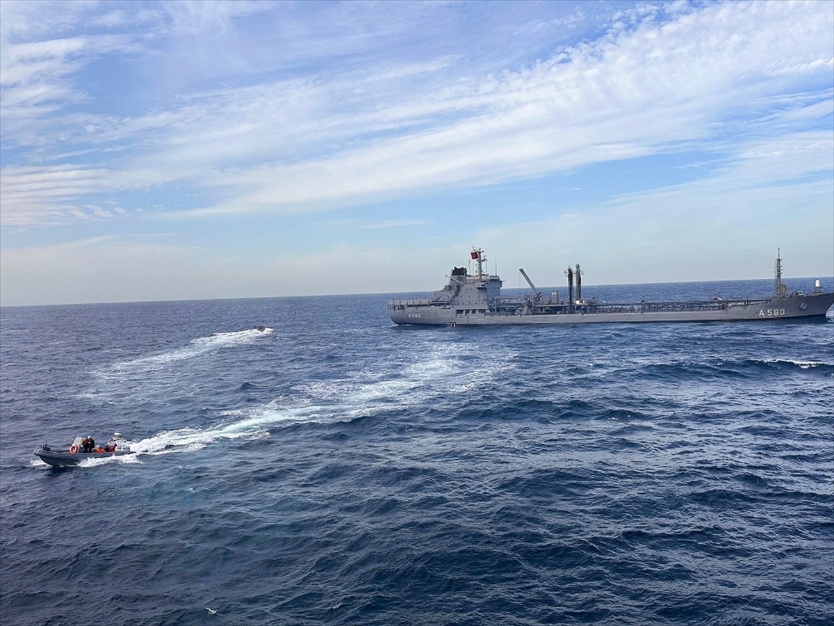  TCG Gaziantep ve TCG Gelibolu fırkateynleri ile TCG Akar akaryakıt gemileri, Türk Deniz Görev...