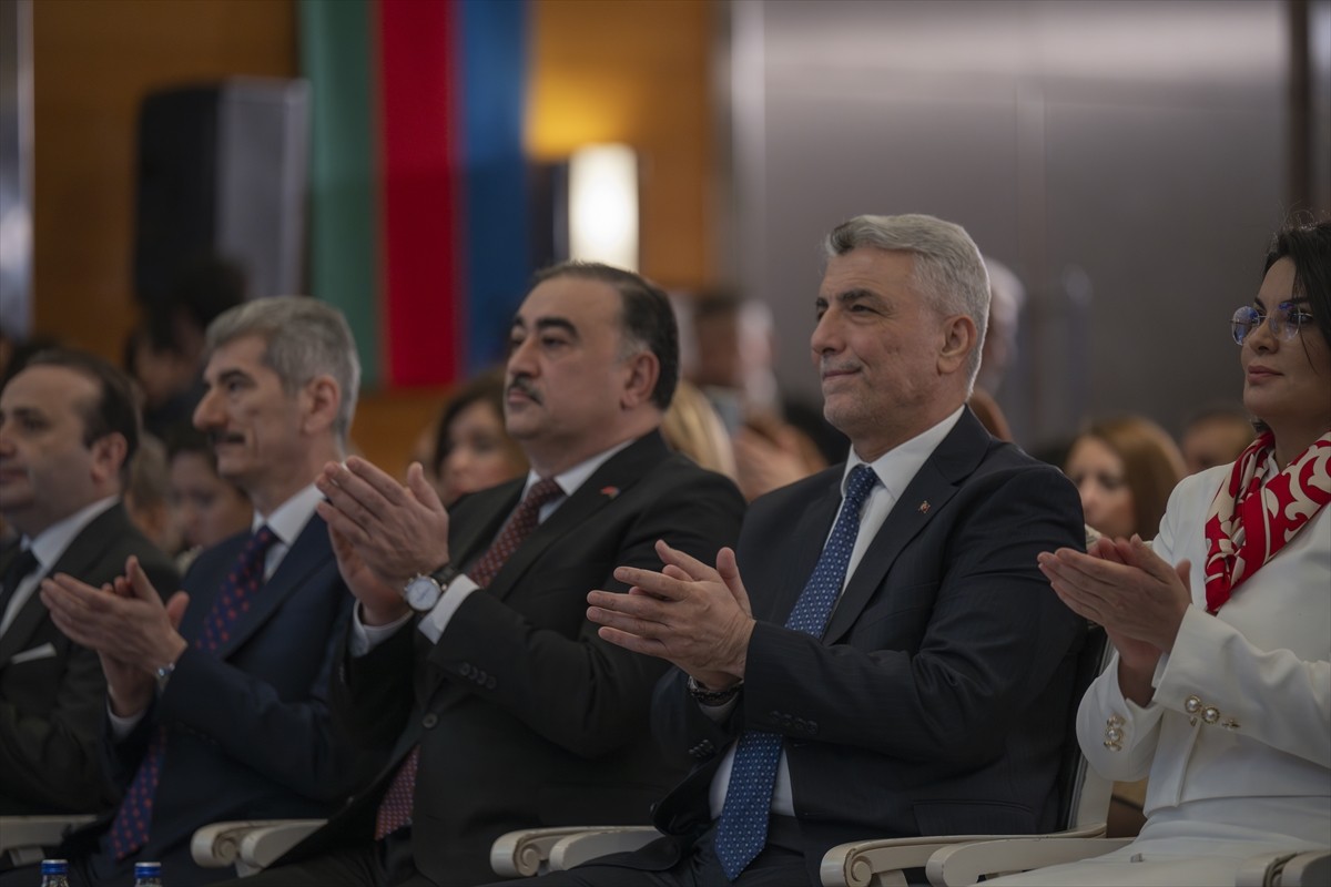 Ticaret Bakanı Ömer Bolat, Ankara Sheraton Otel'de gerçekleştirilen "İKAZ-İklimsel Kalkınma...