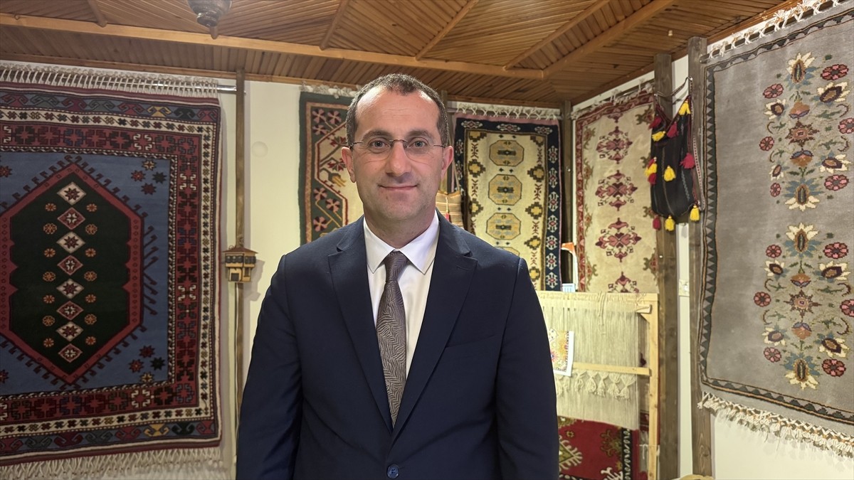 Trabzon'da, antioksidan özelliği dolayısıyla "süper meyve" olarak da adlandırılan aronyadan elde...