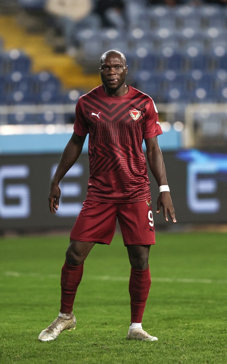 Trendyol Süper Lig'in 17. haftası, Atakaş Hatayspor ile Adana Demirspor Mersin Stadyumu'nda...