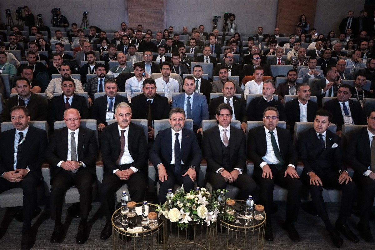 Tüm Süt, Et ve Damızlık Sığır Yetiştiricileri Derneğince (TÜSEDAD) Bursa'nın Orhangazi ilçesindeki...