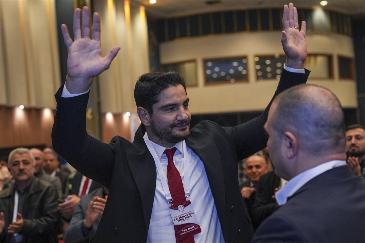 Türkiye Güreş Federasyonu'nun 6. Olağan ve Mali Genel Kurul'u, Ankara'da Anadolu Hotels Esenboğa...