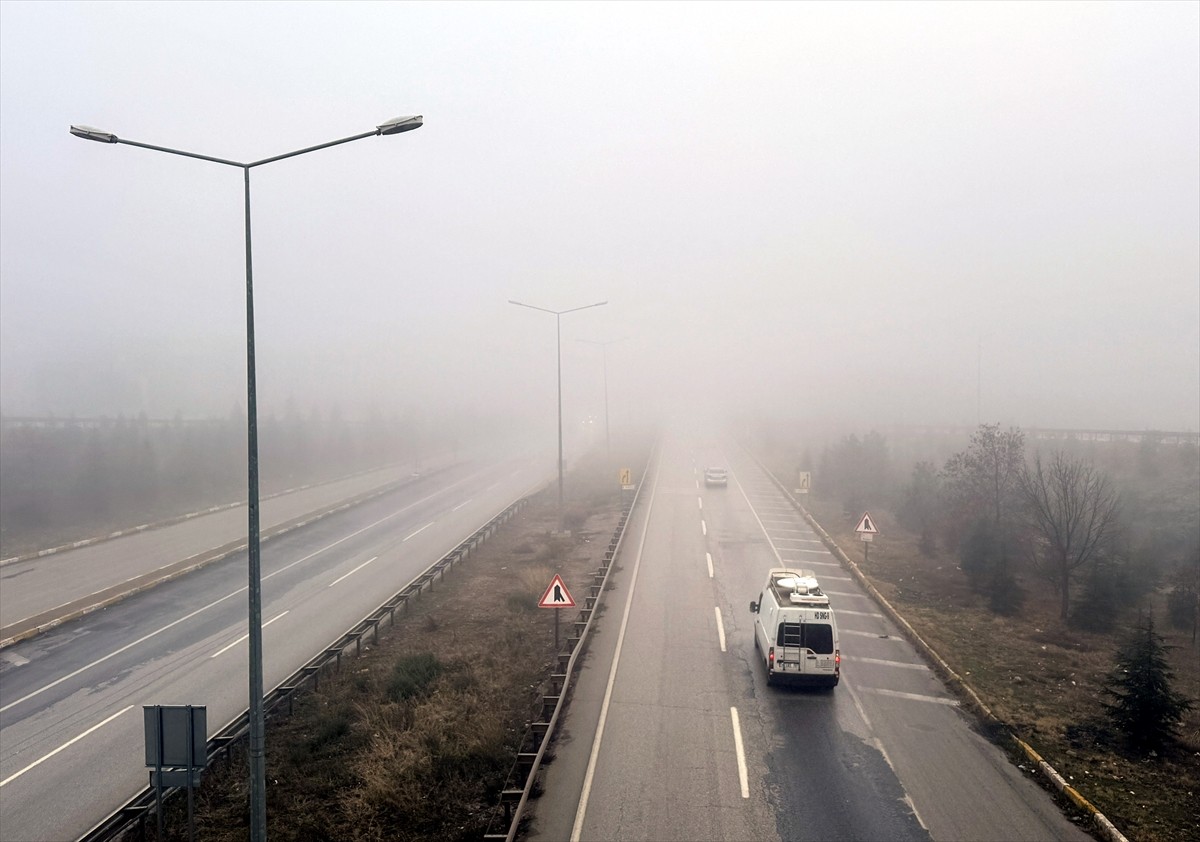 Ulaşımda 43 ilin geçiş noktasında yer alan ve "kilit kavşak" olarak adlandırılan Kırıkkale'de...