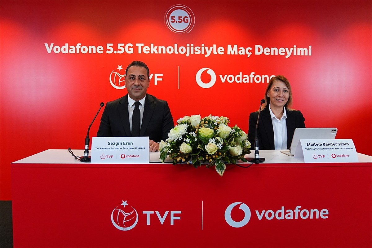 Vodafone Sultanlar Ligi'nde kullanılan "5.5G Şahin Gözü" teknolojisinin tanıtım toplantısı...