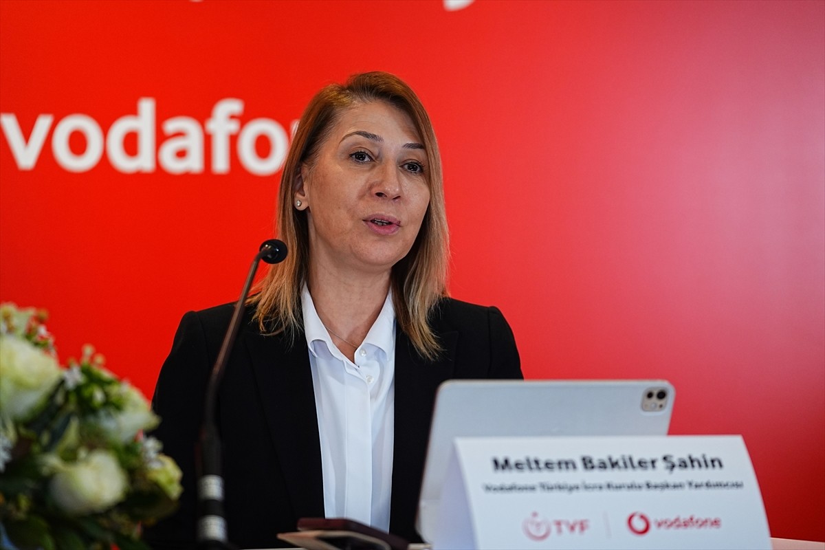 Vodafone Sultanlar Ligi'nde kullanılan "5.5G Şahin Gözü" teknolojisinin tanıtım toplantısı...