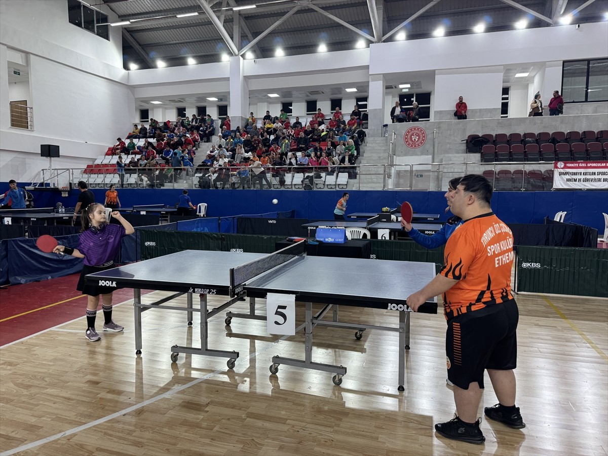 Yavuz Kocaömer Özel Sporcular Türkiye Masa Tenisi Şampiyonası, 57 ilden 250 sporcunun katılımıyla...
