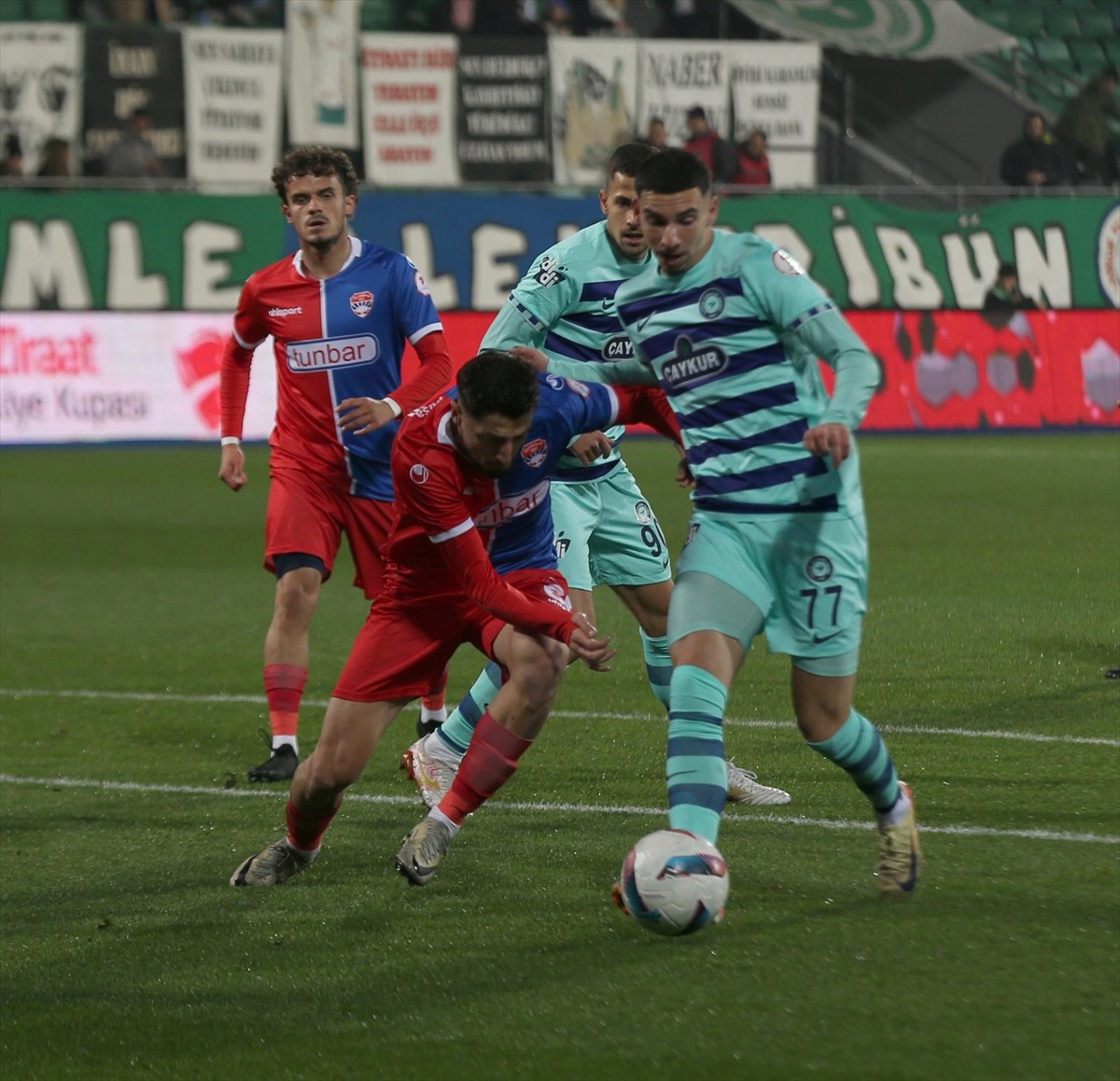 Ziraat Türkiye Kupası 4. eleme turunda Çaykur Rizespor ile Silivrispor ile Çaykur Didi Stadı'nda...