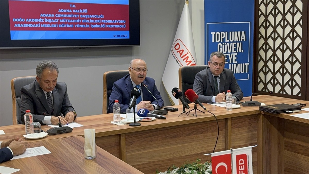 Adana'da denetimli serbestlik hükümlülerinin meslek edinmelerini sağlamak amacıyla valilik...