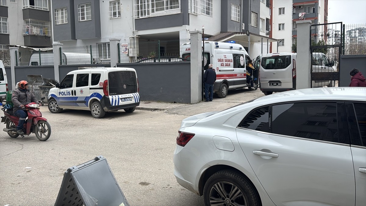 Adana'nın merkez Çukurova ilçesinde cam silerken 13. kattan düşen kadın hayatını kaybetti. Olay...