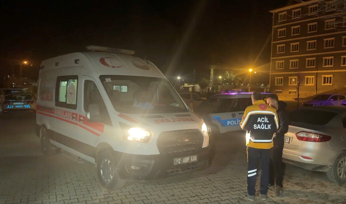 Adıyaman'da çıkan silahlı kavgada 1 kişi yaralandı. Yaralı ambulansla Adıyaman Eğitim ve Araştırma...