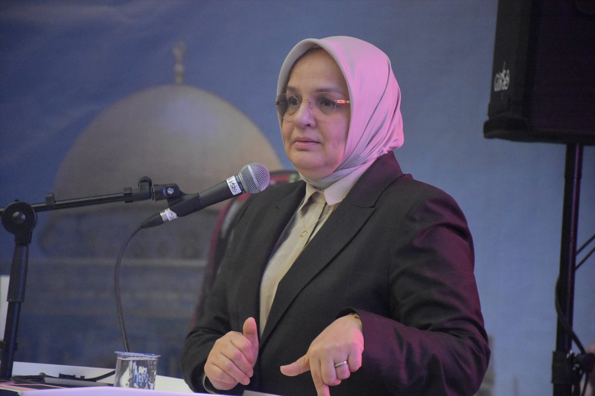 AK Parti Gümüşhane Kadın Kolları 7. Olağan Kongresi, Kültür Turizm İl Müdürlüğü Konferans...