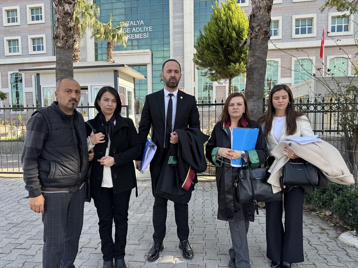 Antalya'nın Alanya ilçesinde karısını 6. kattaki dairelerinin balkonundan iterek öldürdüğü...