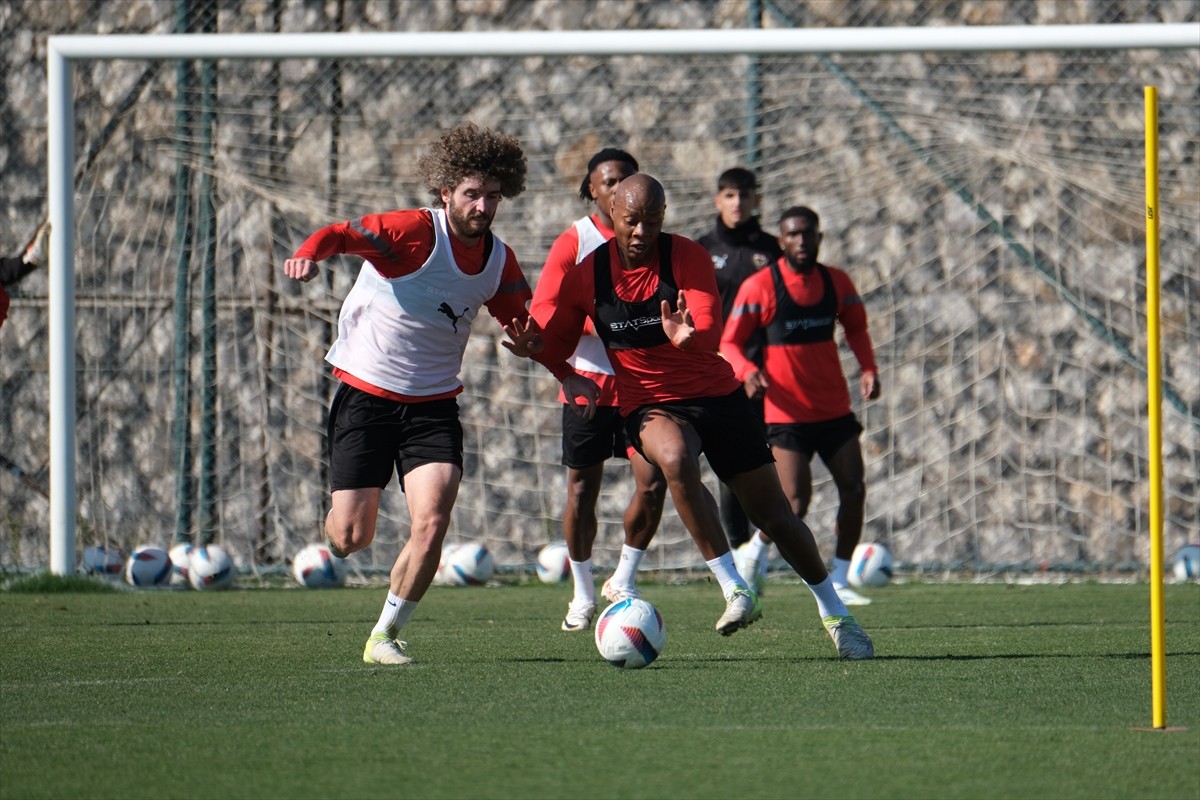 Atakaş Hatayspor, Trendyol Süper Lig'in 22. haftasında sahasında karşılaşacağı Onvo Antalyaspor...