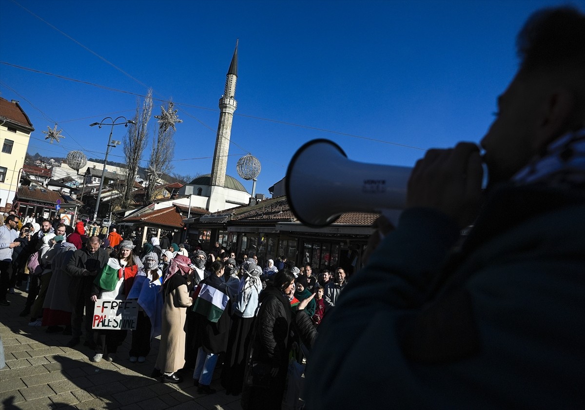 Bosna Hersek'in başkenti Saraybosna'da düzenlenen Filistin halkıyla dayanışma etkinliğinde...