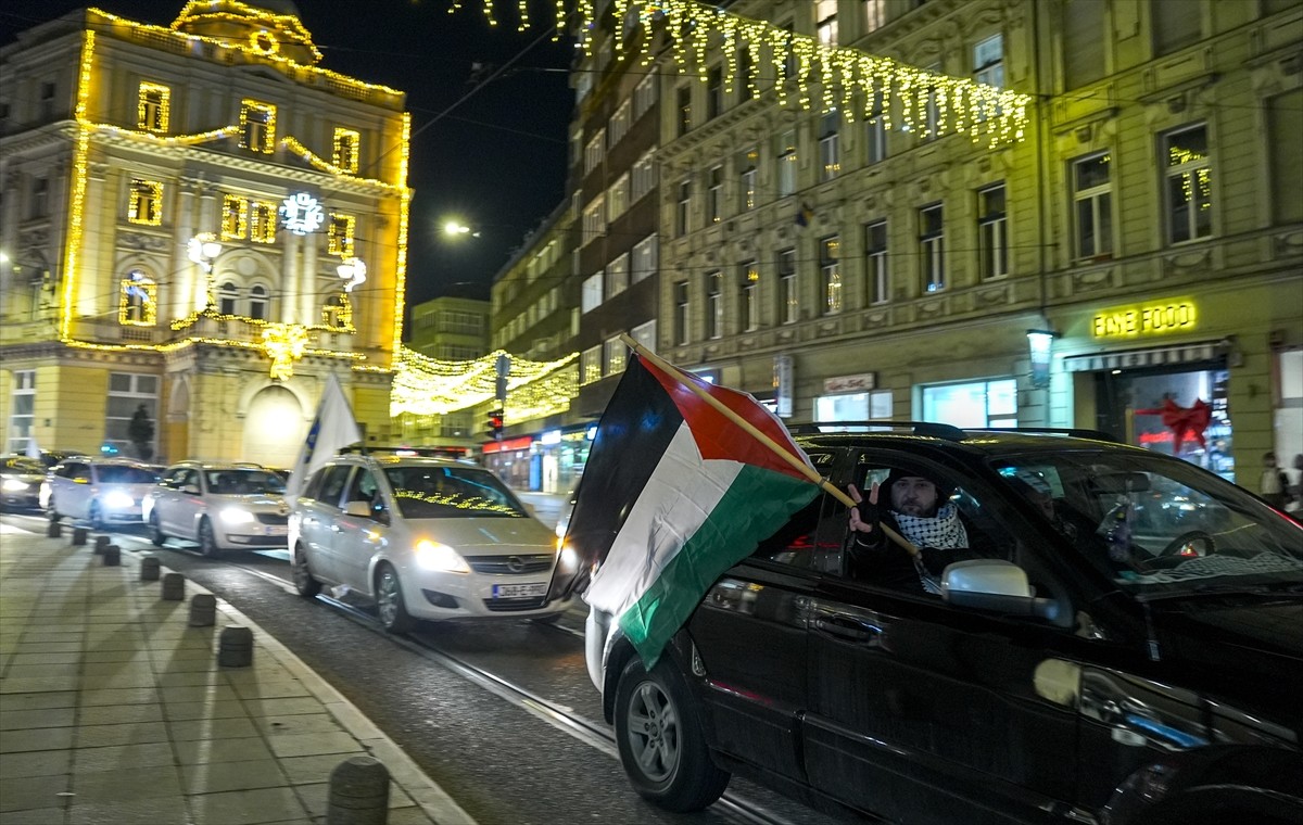 Bosna Hersek'in başkenti Saraybosna'da Gazze'de İsrail ile Hamas arasında varılan ateşkes...