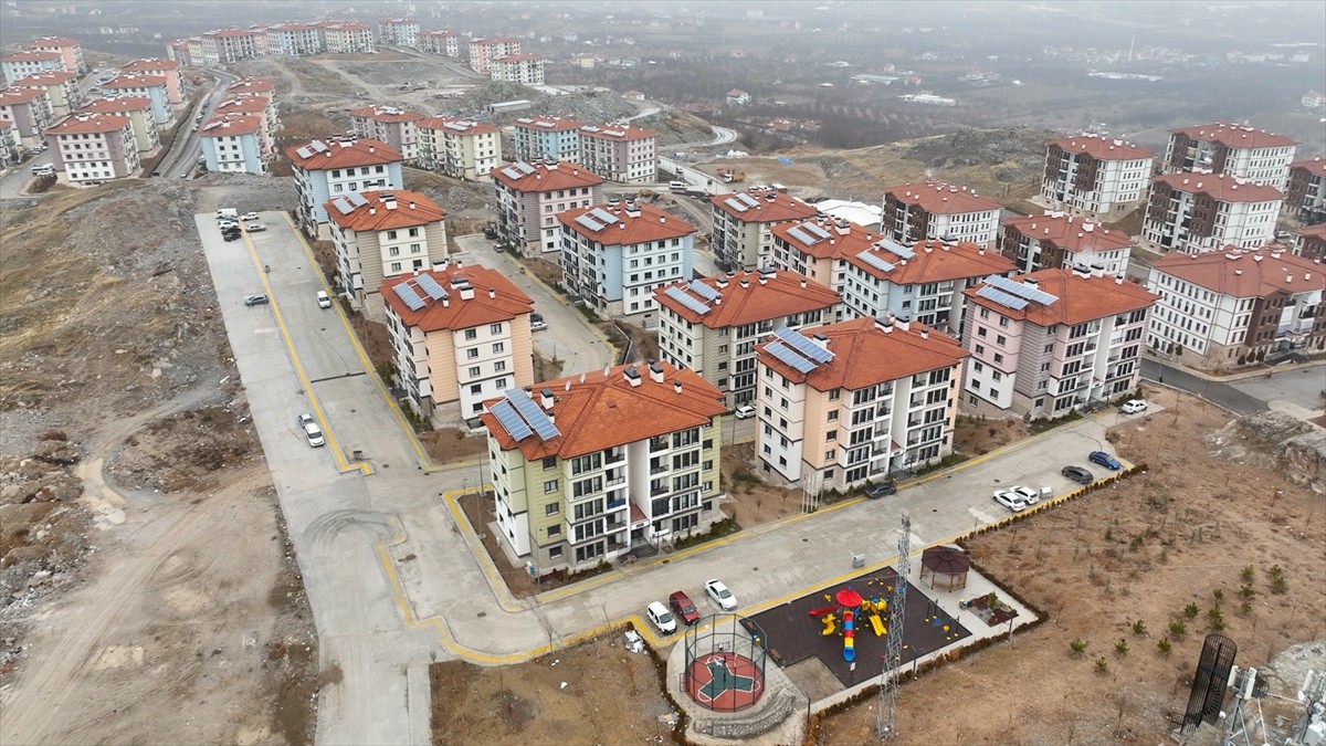 Çevre, Şehircilik ve İklim Değişikliği Bakanı Murat Kurum, Kahramanmaraş merkezli 6 Şubat...