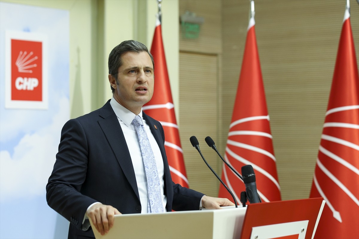 CHP Genel Başkan Yardımcısı ve Parti Sözcüsü Deniz Yücel, parti genel merkezinde yapılan Merkez...
