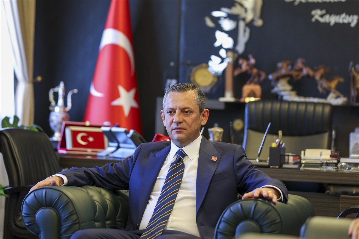 CHP Genel Başkanı Özgür Özel, DEM Parti heyetiyle görüştü.