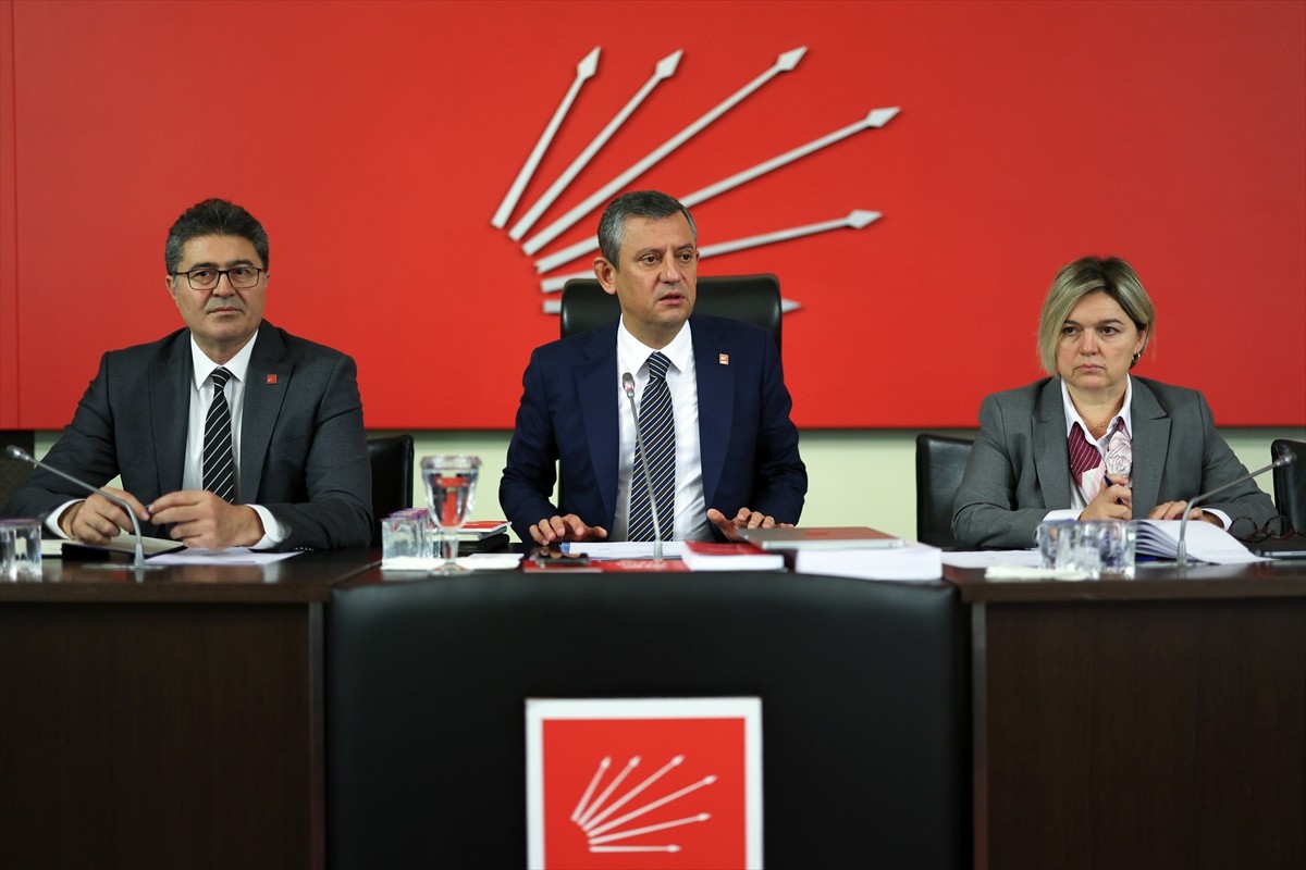 CHP Parti Meclisi (PM), Genel Başkan Özgür Özel başkanlığında toplandı.