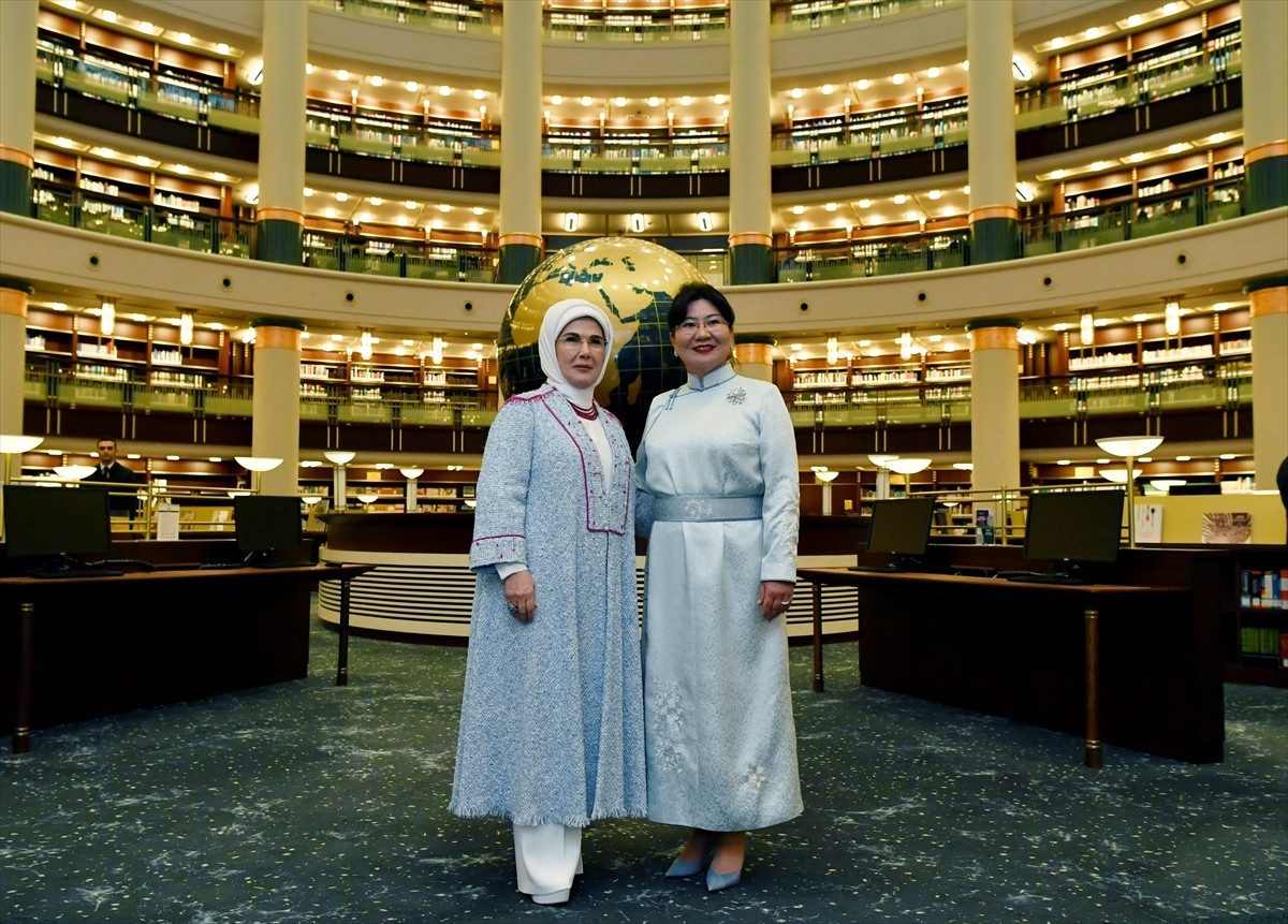 Cumhurbaşkanı Recep Tayyip Erdoğan'ın eşi Emine Erdoğan, Türkiye'ye resmi ziyarette bulunan...