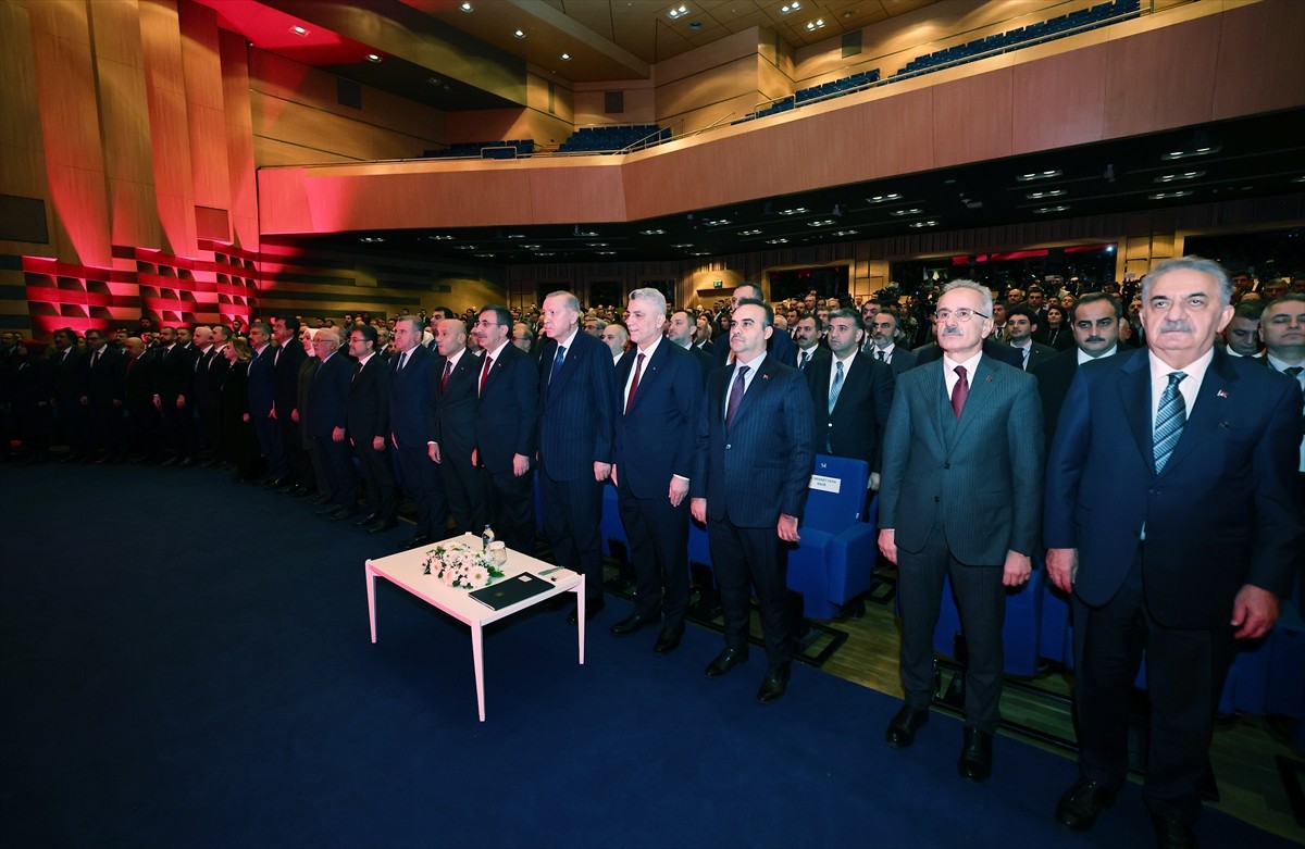Cumhurbaşkanı Recep Tayyip Erdoğan, Ticaret Bakanlığı ve Türkiye İhracatçılar Meclisi (TİM)...