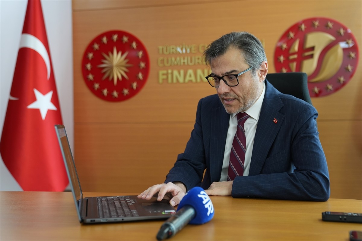 Cumhurbaşkanlığı Finans Ofisi Başkanı Prof. Dr. Göksel Aşan, Anadolu Ajansının (AA) gözünden...