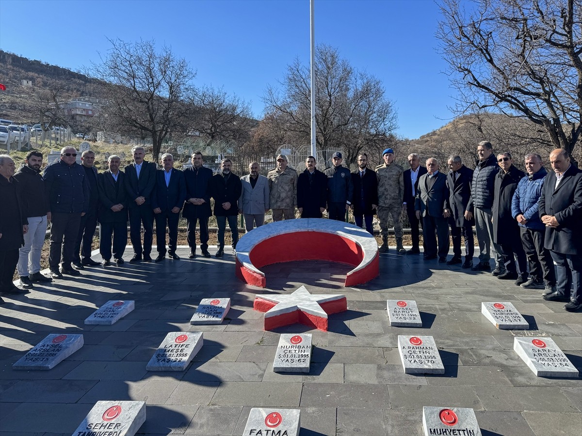 Diyarbakır'ın Kulp ilçesinin Hamzalı Mahallesi'nde terör örgütü PKK'nın saldırısında şehit olan...