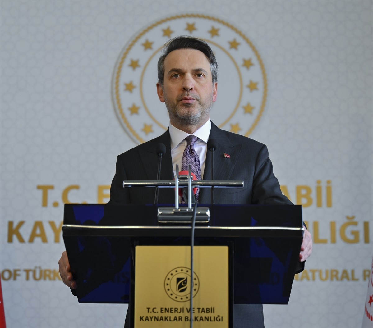 Enerji ve Tabii Kaynaklar Bakanı Alparslan Bayraktar, Enerji ve Tabii Kaynaklar Bakanlığının...