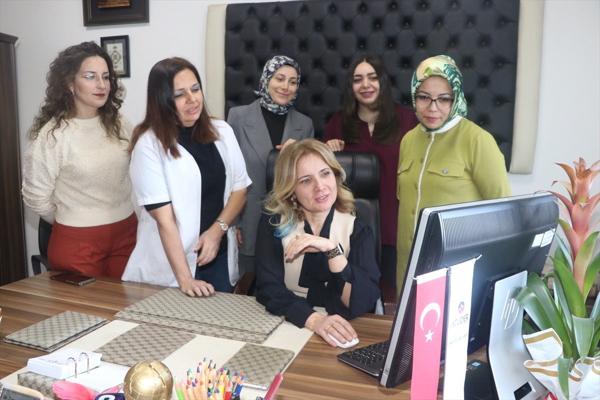 Erzurum'da Atatürk Üniversitesi Tıp Fakültesi Acil Tıp Ana Bilim Dalı Başkanı ve Acil Tıp...