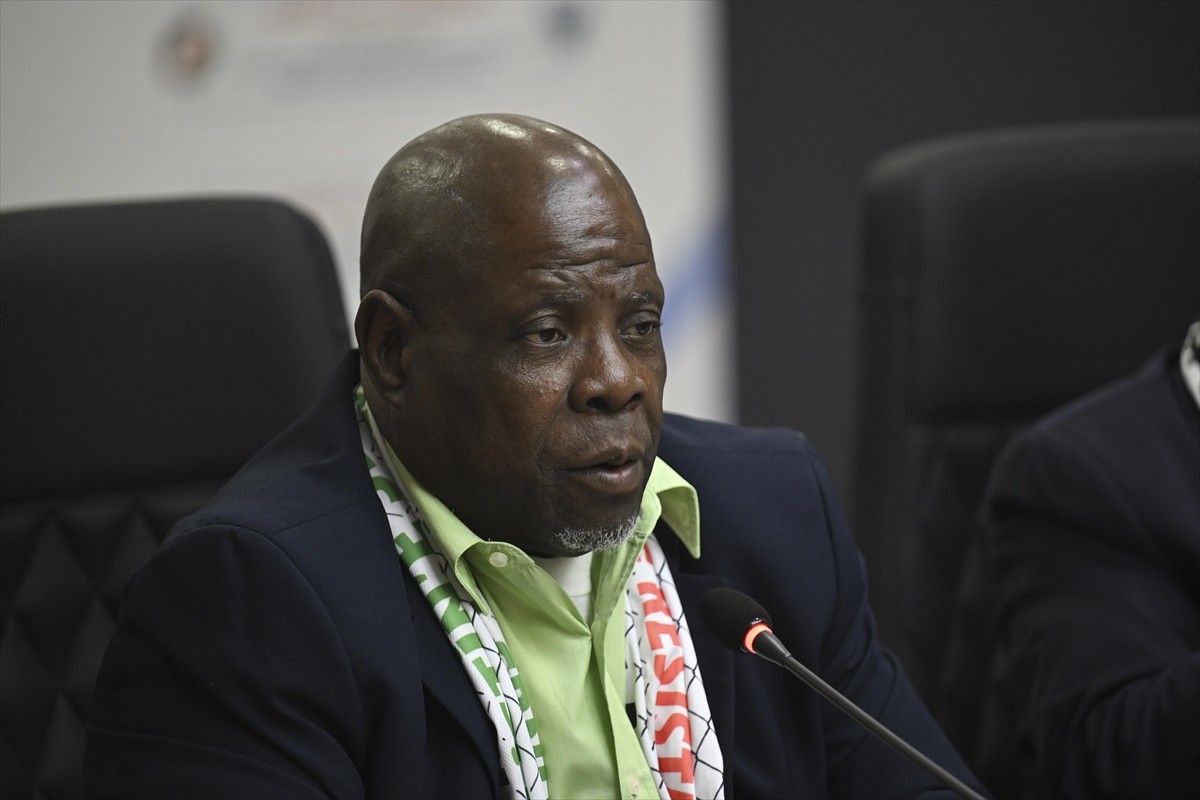 HAK-İŞ Genel Başkanı Mahmut Arslan ile Güney Afrika Sendikalar Konfederasyonu (FEDUSA) Genel...