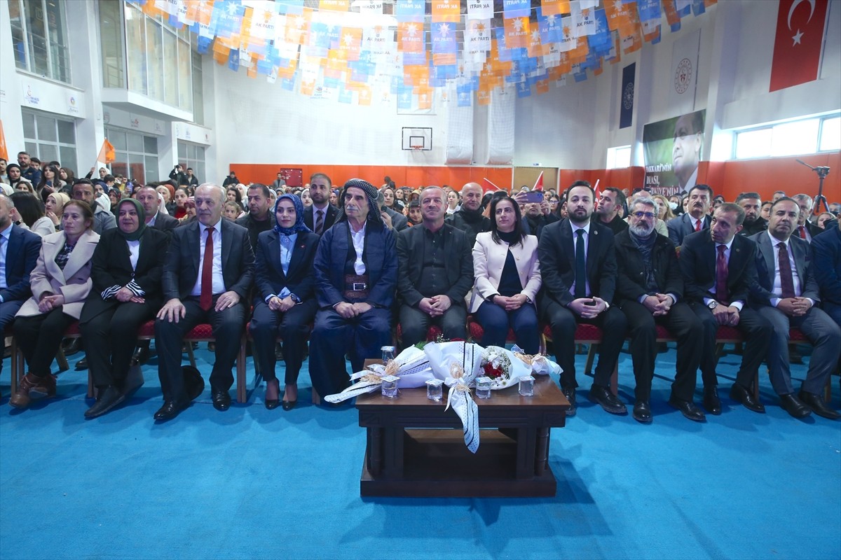 Hakkari'de AK Parti İl Kadın Kolları 7. Olağan Kongresi yapıldı.