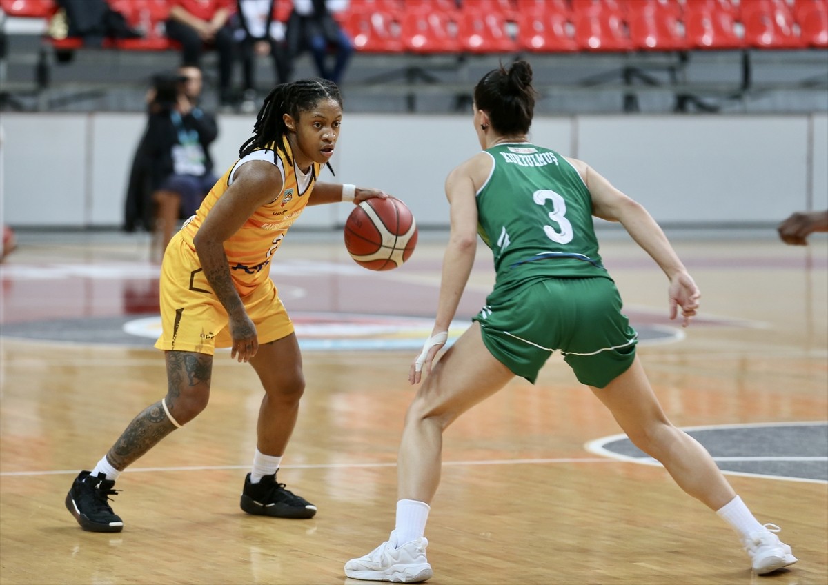 ING Kadınlar Basketbol Süper Ligi'nin 19. haftasında Melikgazi Kayseri Basketbol ile OGM Ormanspor...